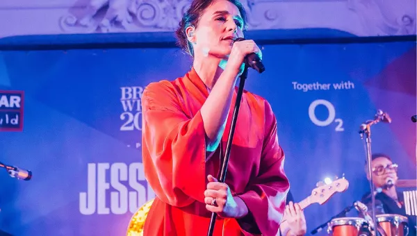 Jessie Ware performs at BRITs Week together with O2 for War Child in 2018.