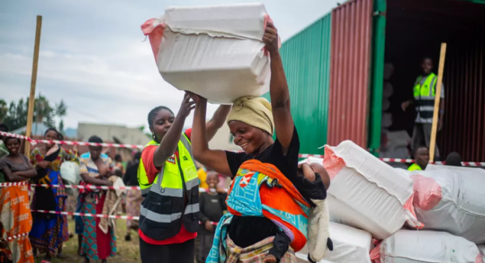 Adidja is a mother of four children and is struggling to rebuild her life and her small business. The kit will allow Adidja to save money for her small business instead of spending it on new household items.