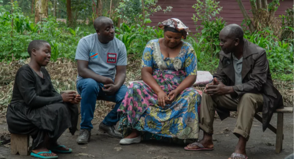 Grace, 16 years old, was separated from her family. With support from War Child she has been welcomed into a transitional foster family and the family received a kit.