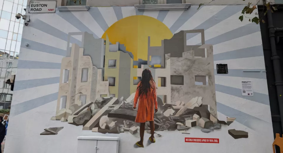 We were kindly gifted this mural space by Global Street Art and Euston Square Hotel. 