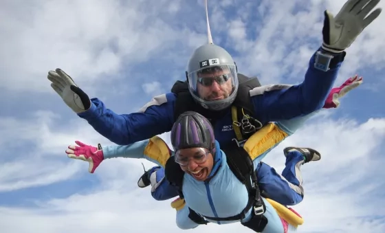 A War Child supporter completing a tandem skydive